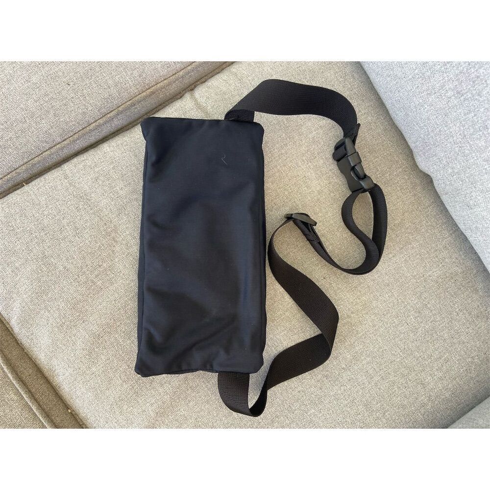 DKNY Logo Black Nylon Belt Bag Unisex Adjustable Strap Casual - Picture 3 of 3